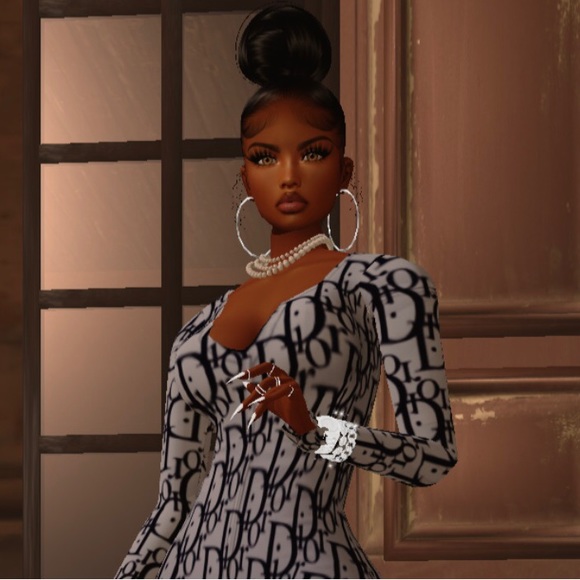 Meet your Posher, Queen P. “TH33 HUSTLE QU33N” - Picture 2 of 4